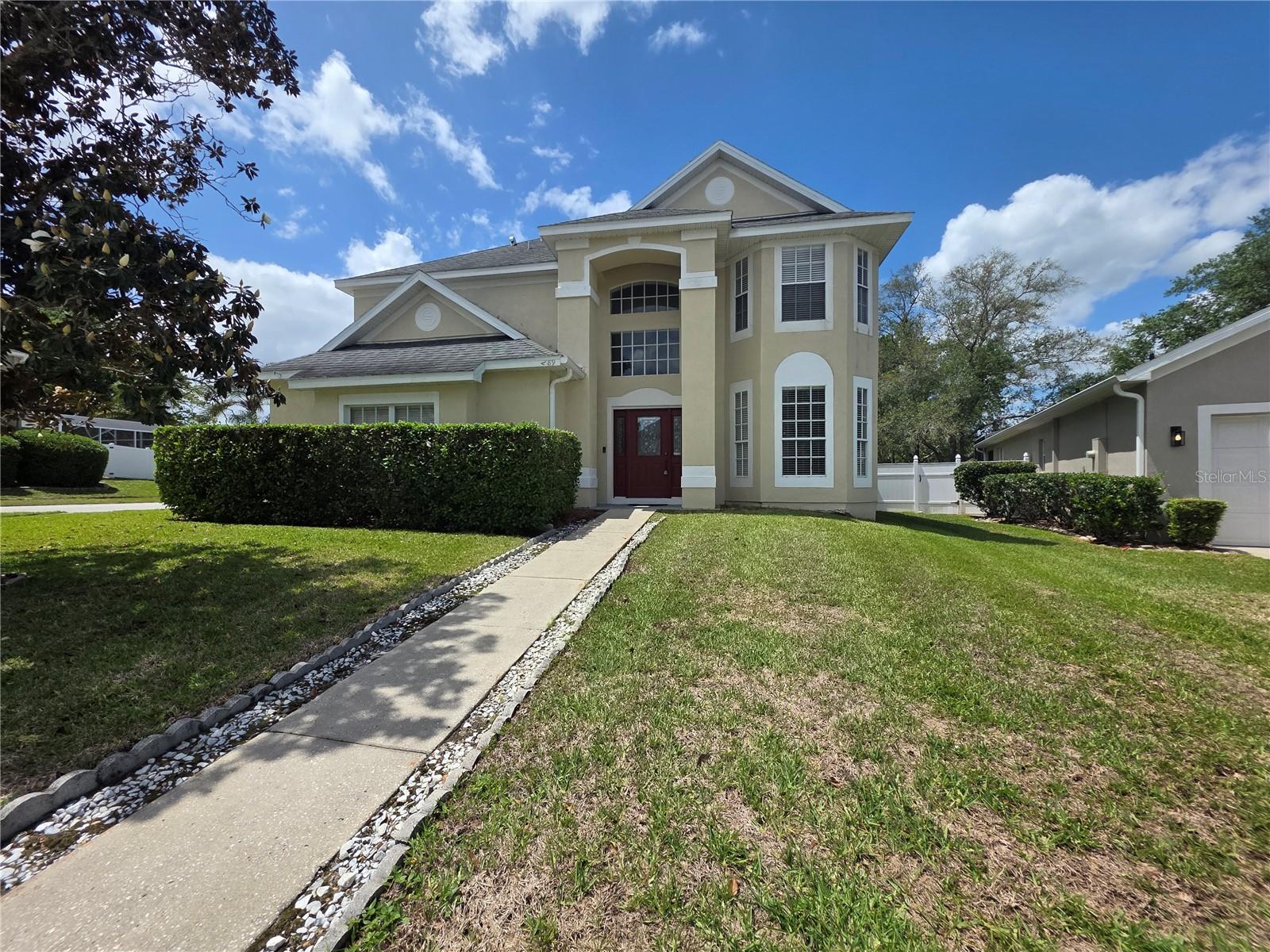 289 HANGING MOSS CIRCLE