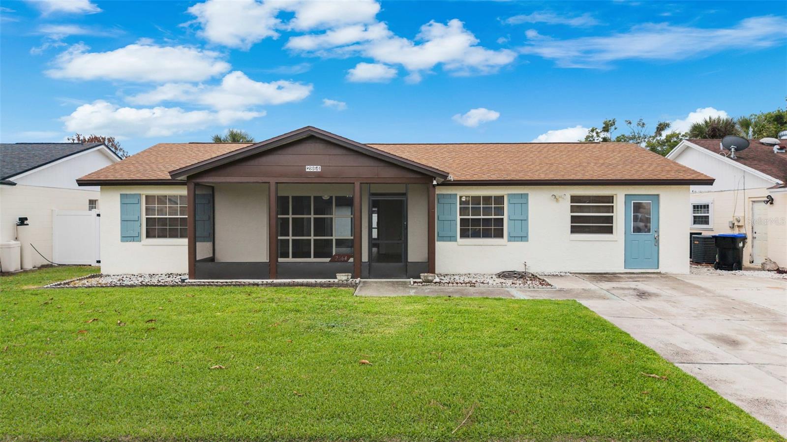 2864 GRAND BEND COURT