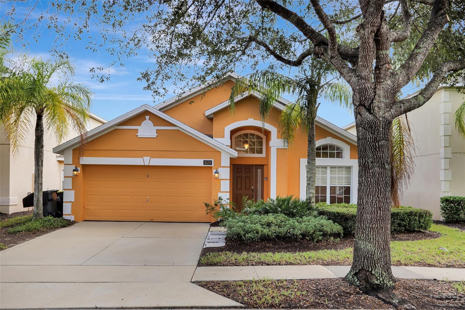 Listing photo 1 for 1029 Orange Cosmos Blvd