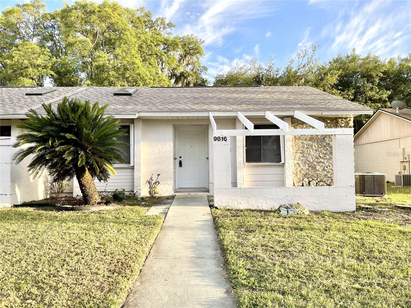 9816 RIVER CREST COURT