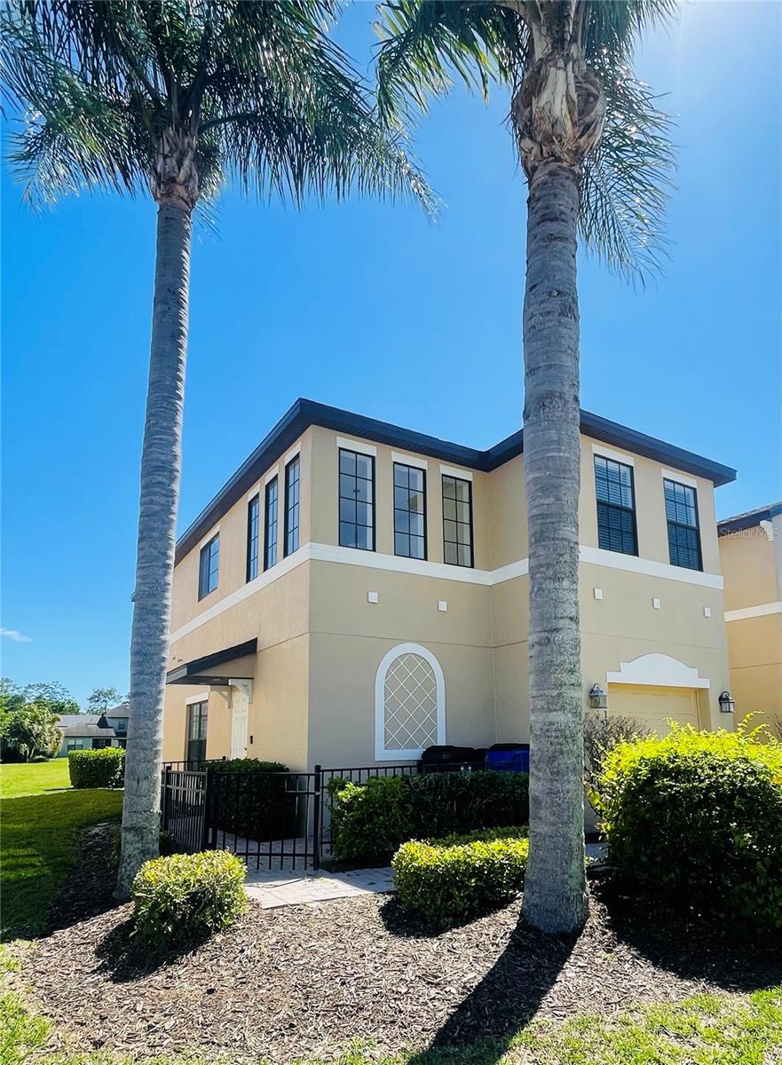 2237 SEVEN OAKS DRIVE