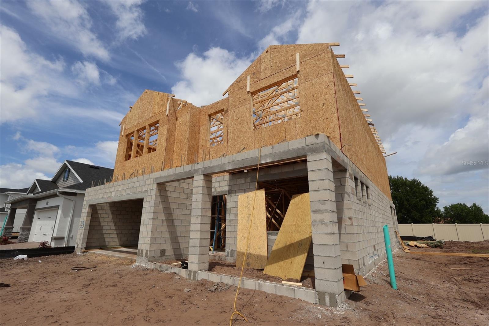 6753 YELLOW WARBLER BEND