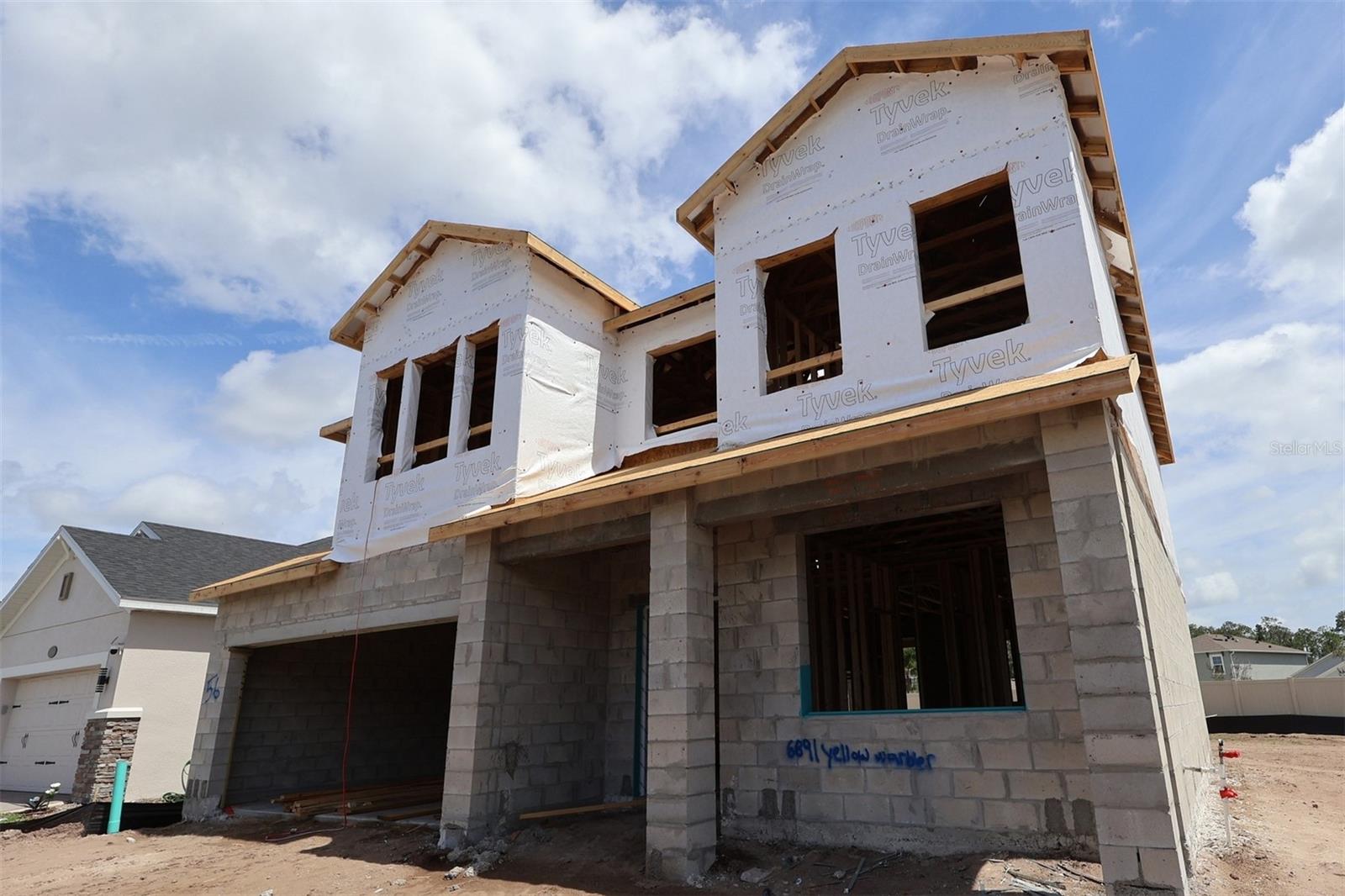 6891 YELLOW WARBLER BEND