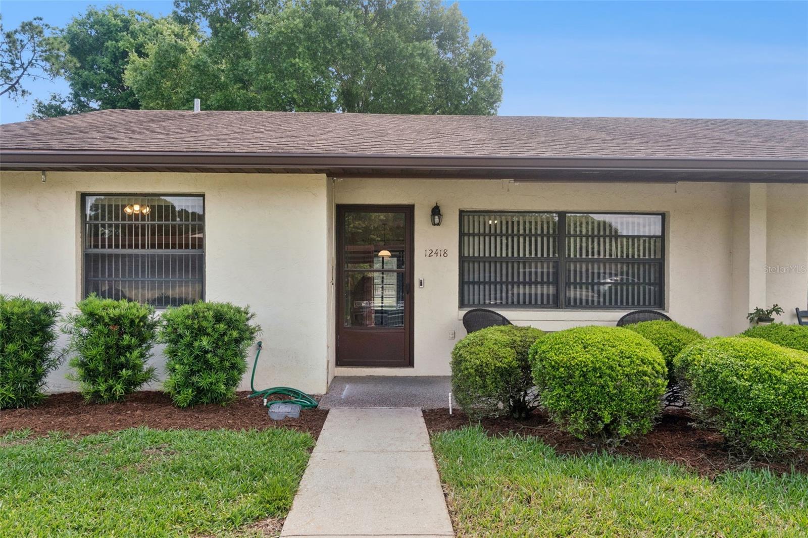 Listing photo 1 for 12418 Orangewood Cir