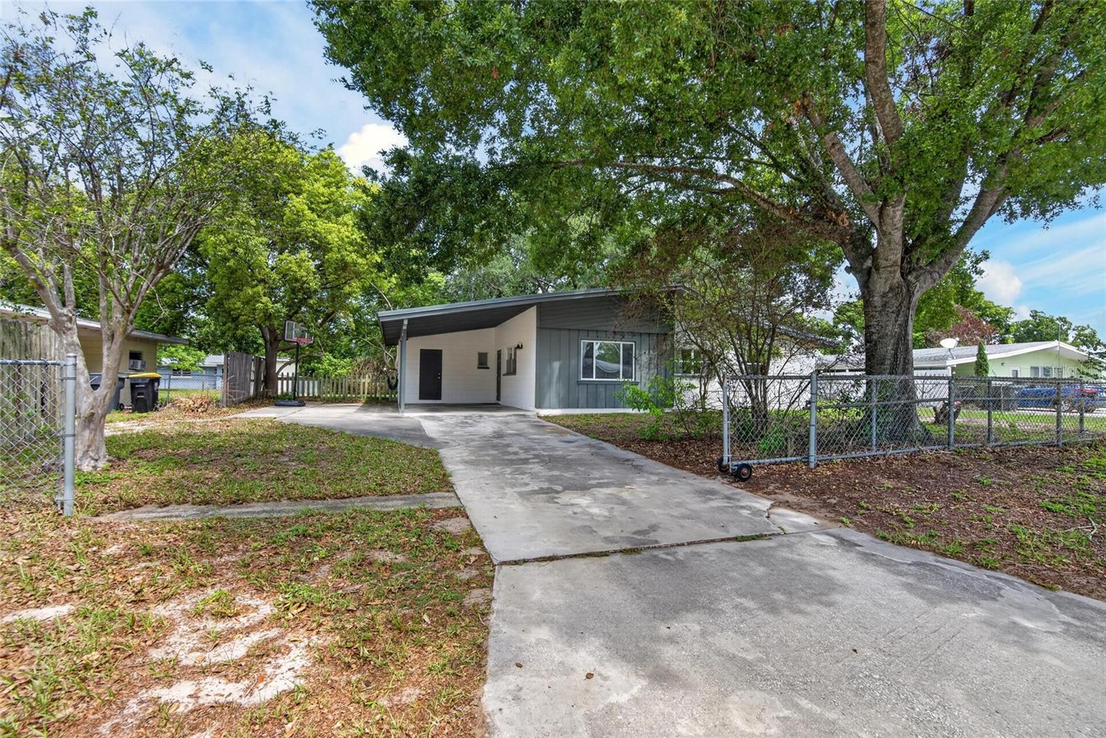 Listing photo 3 for 113 6th Jpv St