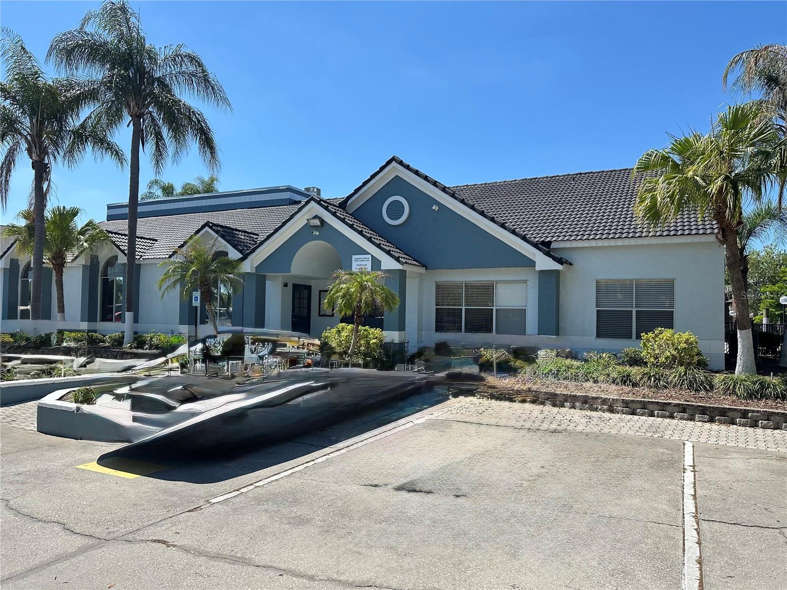 5761 GATLIN AVENUE Unit 526