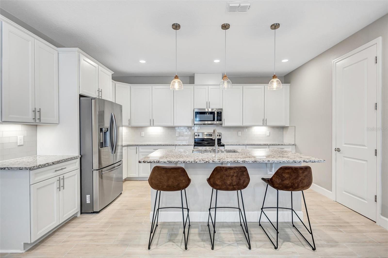 Listing photo 3 for 6339 Dolostone Dr