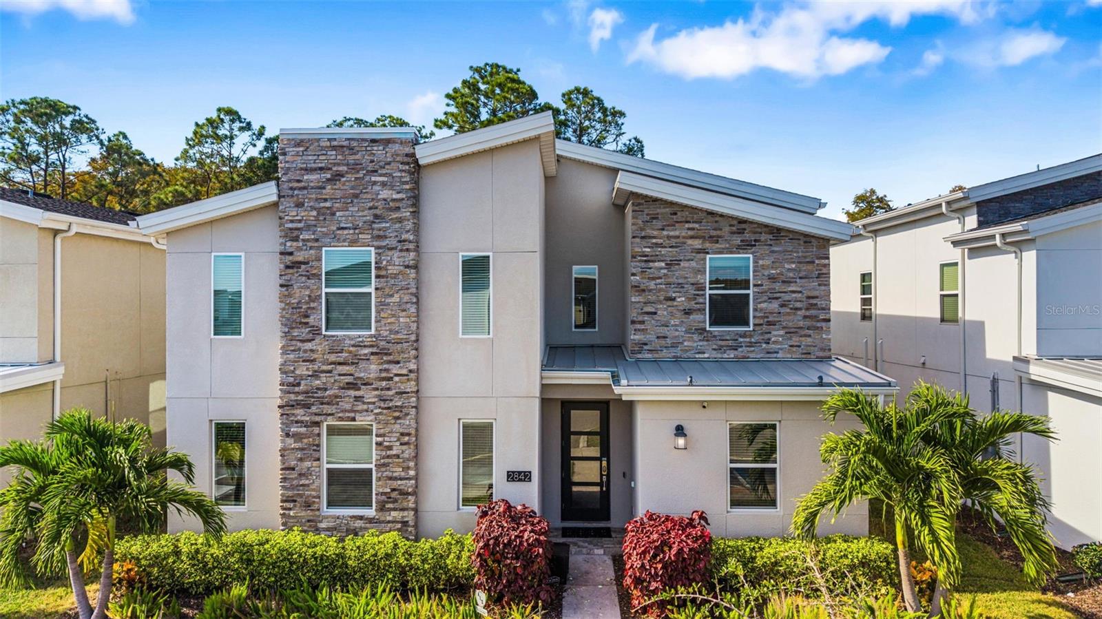 2842 STOREY COVE AVENUE