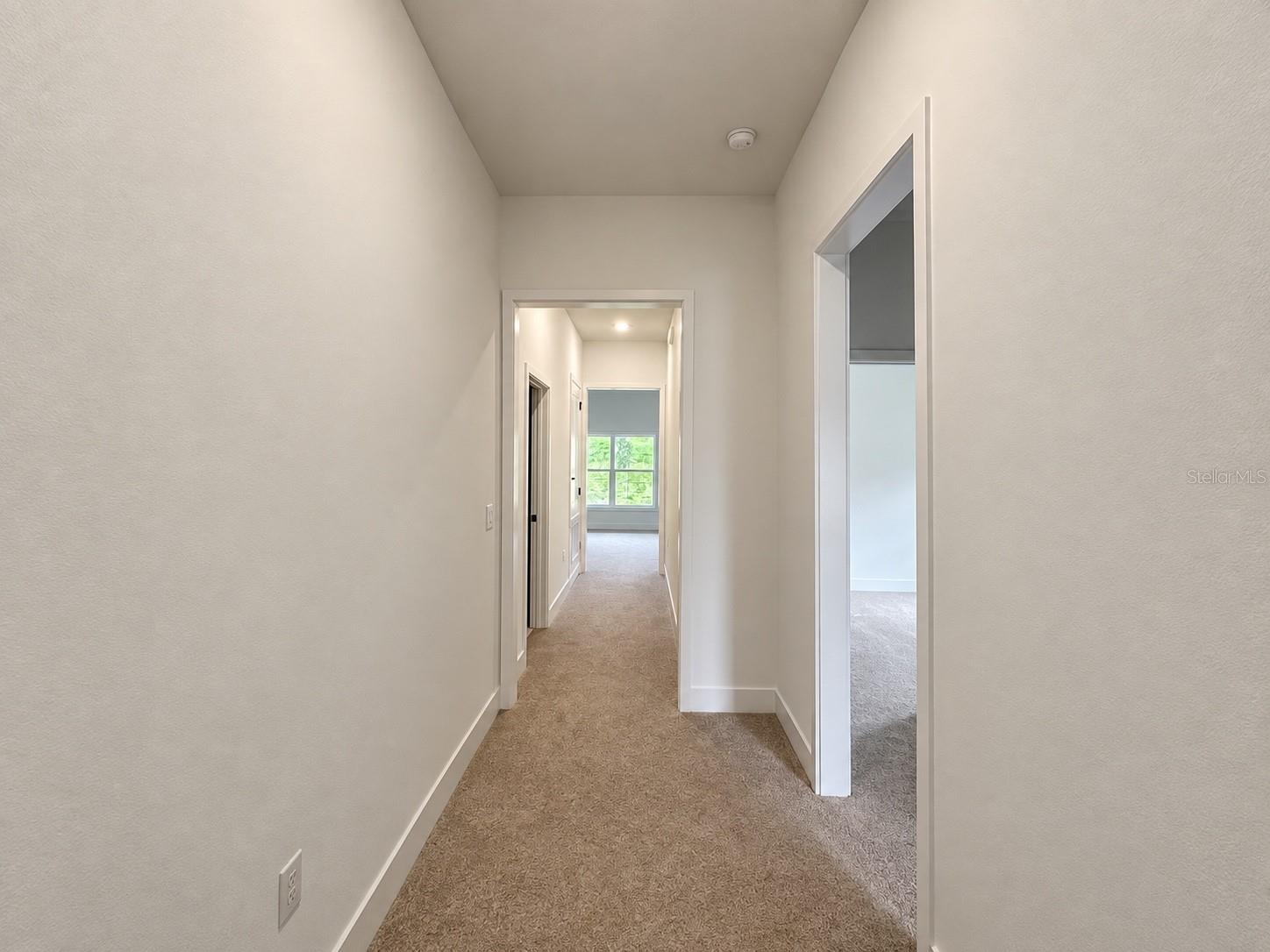 Listing photo 2 for 1635 Ann Rose Way