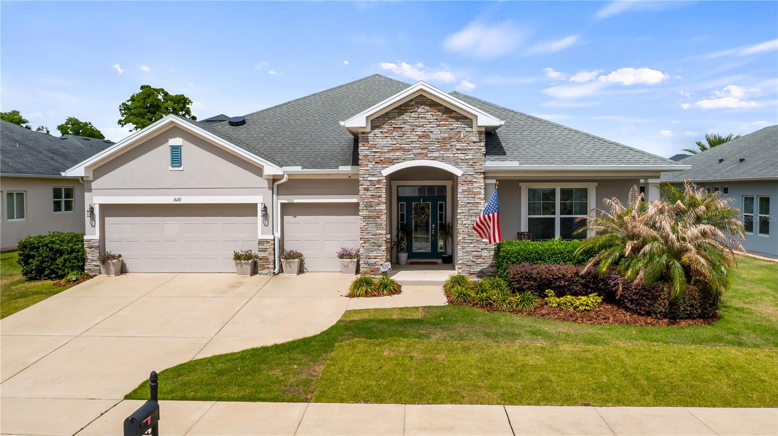 Listing photo 1 for 16451 Good Hearth Blvd