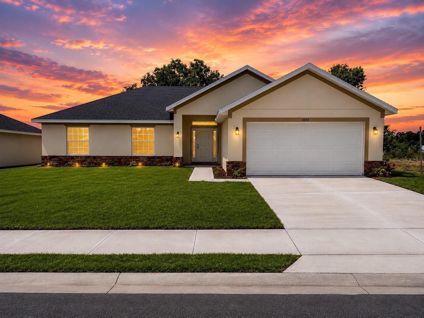 Listing photo 1 for 1680 Ann Rose Way