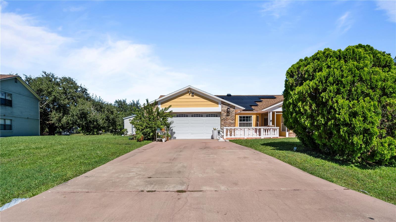 3320 PINERIDGE CIRCLE