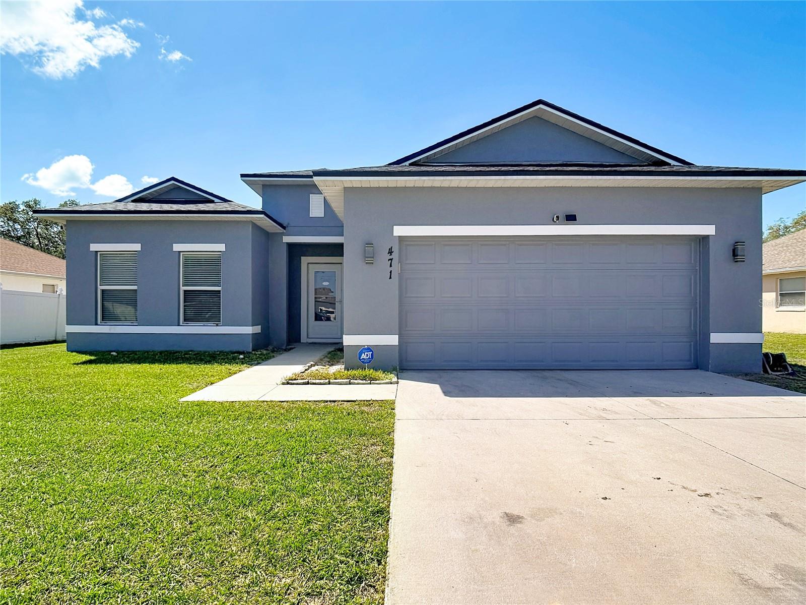 Listing photo 1 for 471 Gannet Ct