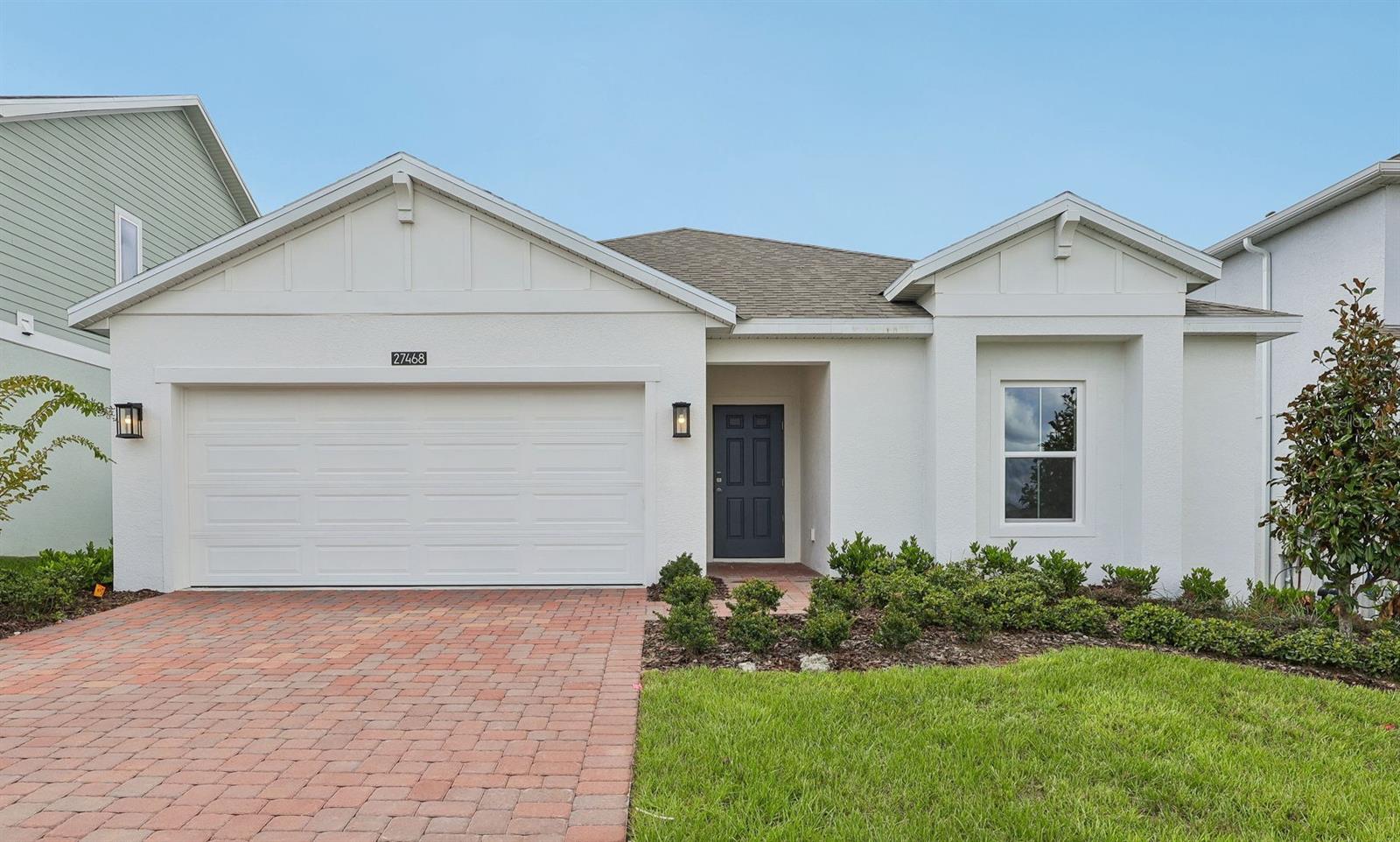 Listing photo 1 for 27468 Black Kite Ave