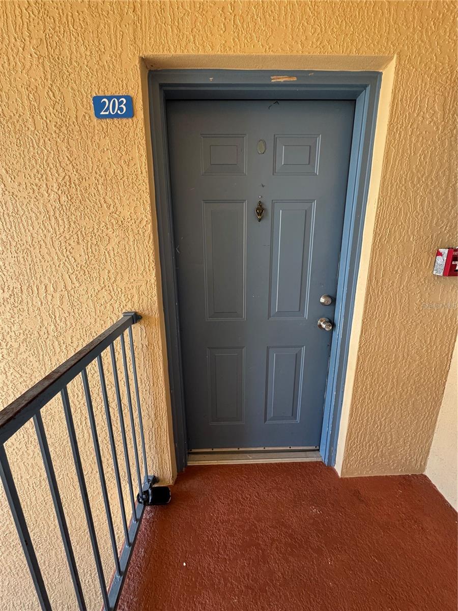 495 LAS CORTES LANE Unit 203