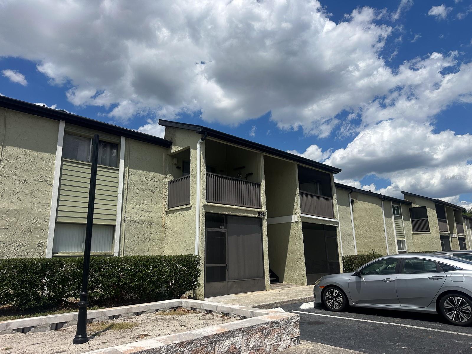 924 LAKE DESTINY ROAD Unit D