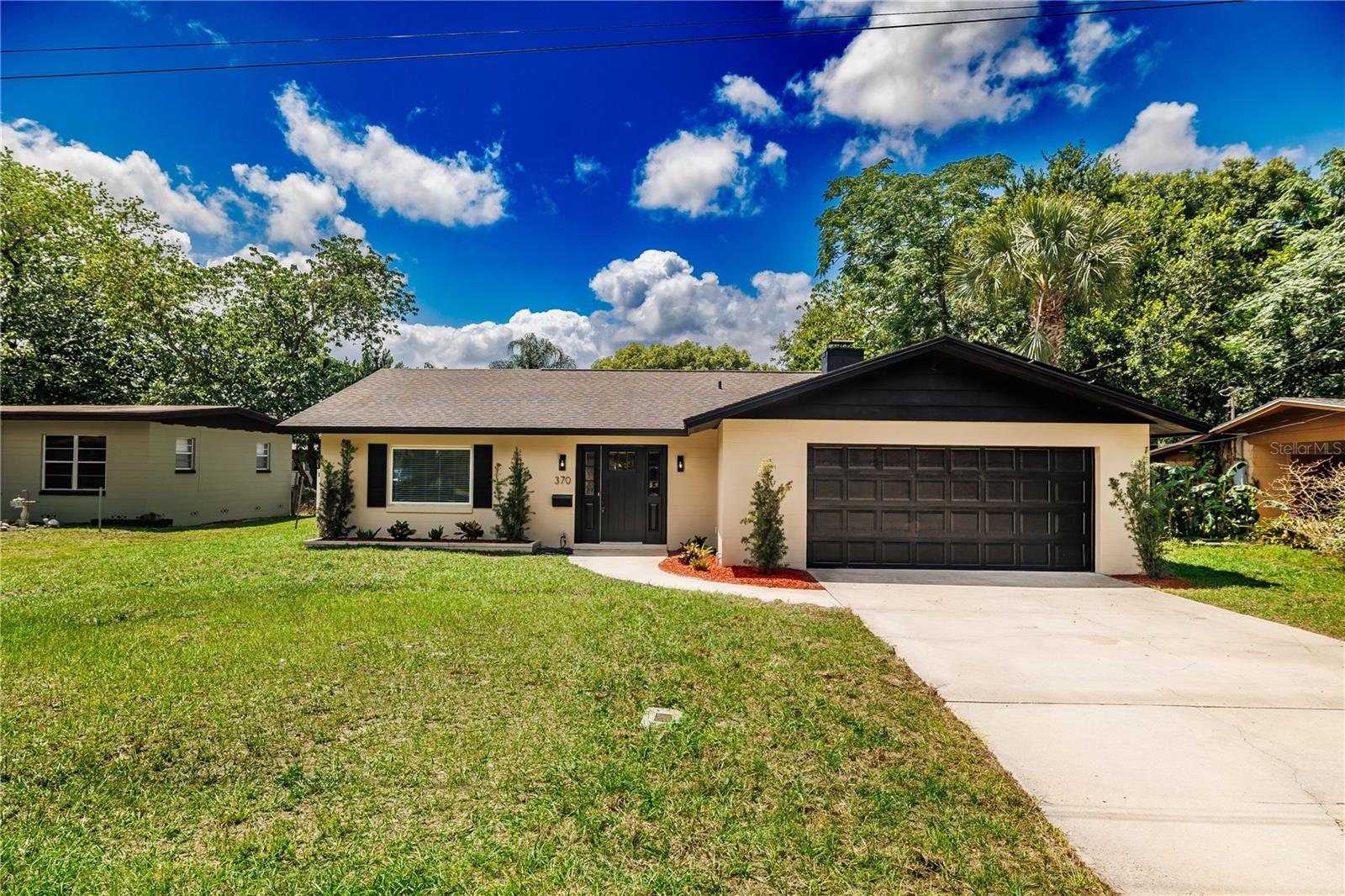 370 SULTANA LANE