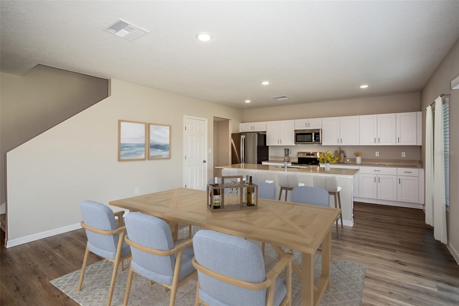 Listing photo 2 for 4159 River Beacon Blvd