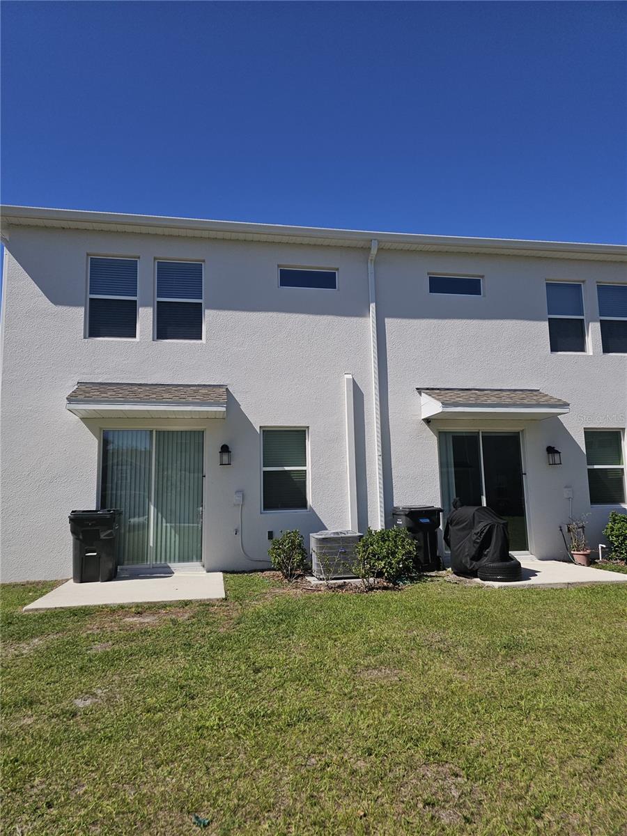 Listing photo 2 for 3166 Laurent Loop