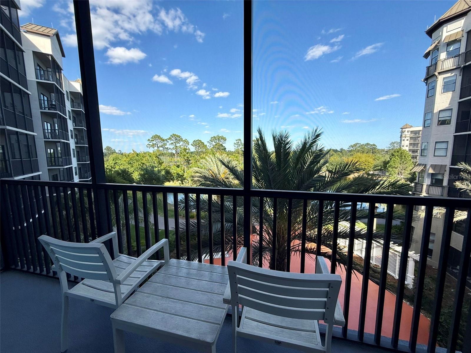 14501 GROVE RESORT AVE