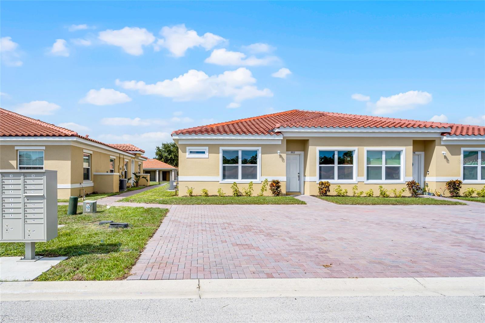 Listing photo 1 for 1828 Coriander Dr