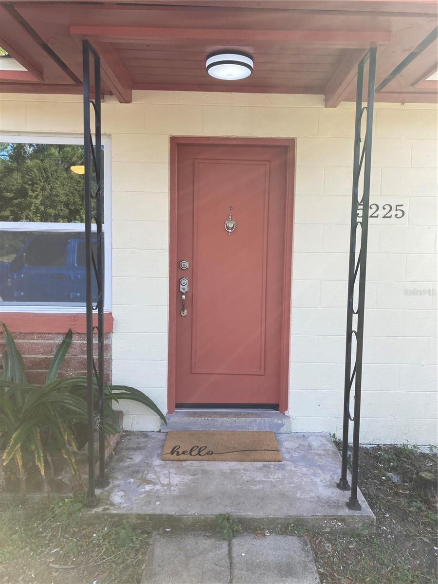 5221 N RONALD REAGAN BOULEVARD