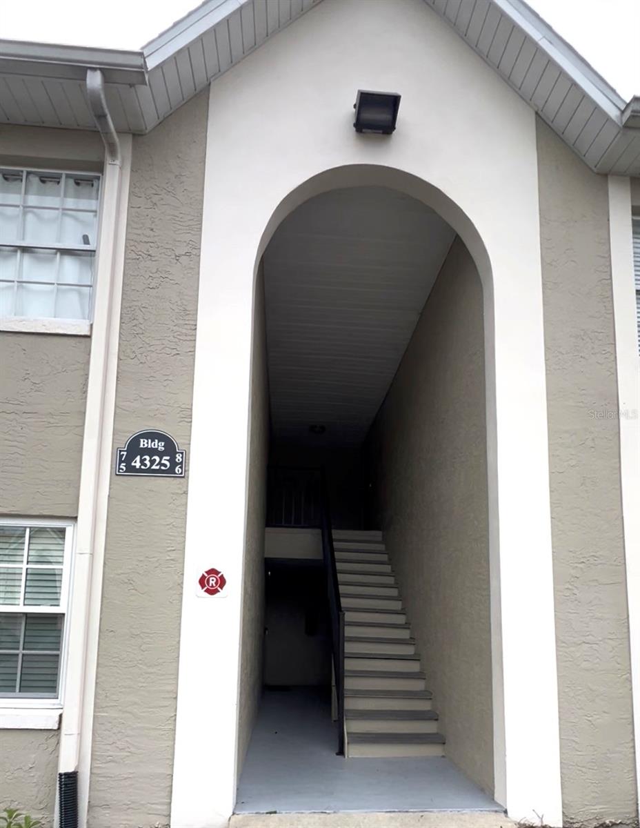 4325 HECTOR COURT Unit 5