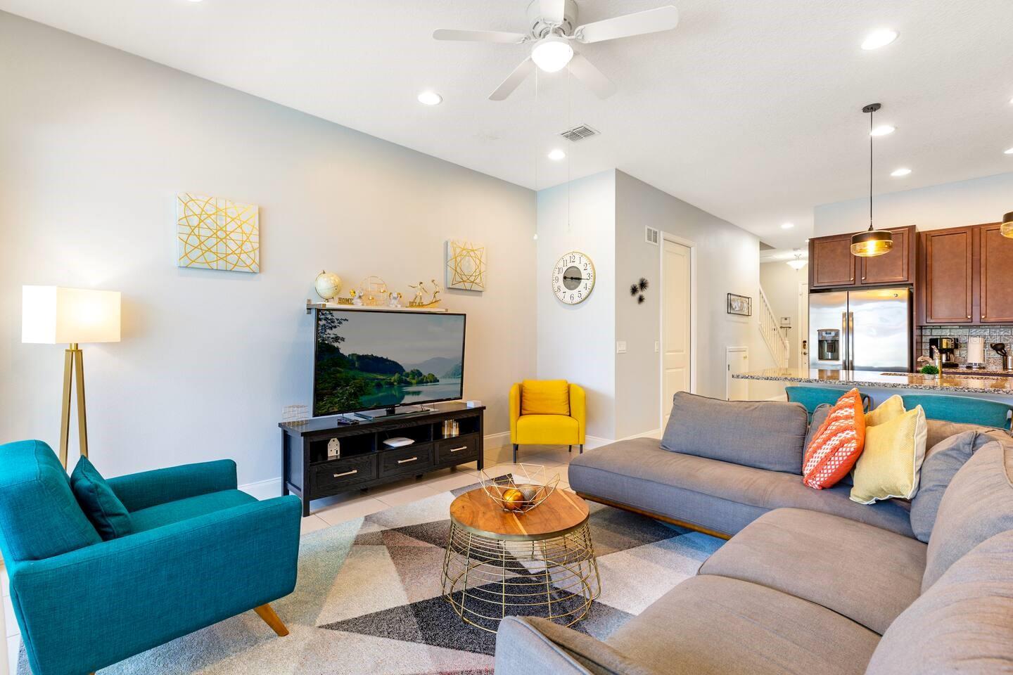 Listing photo 3 for 313 Captiva Dr