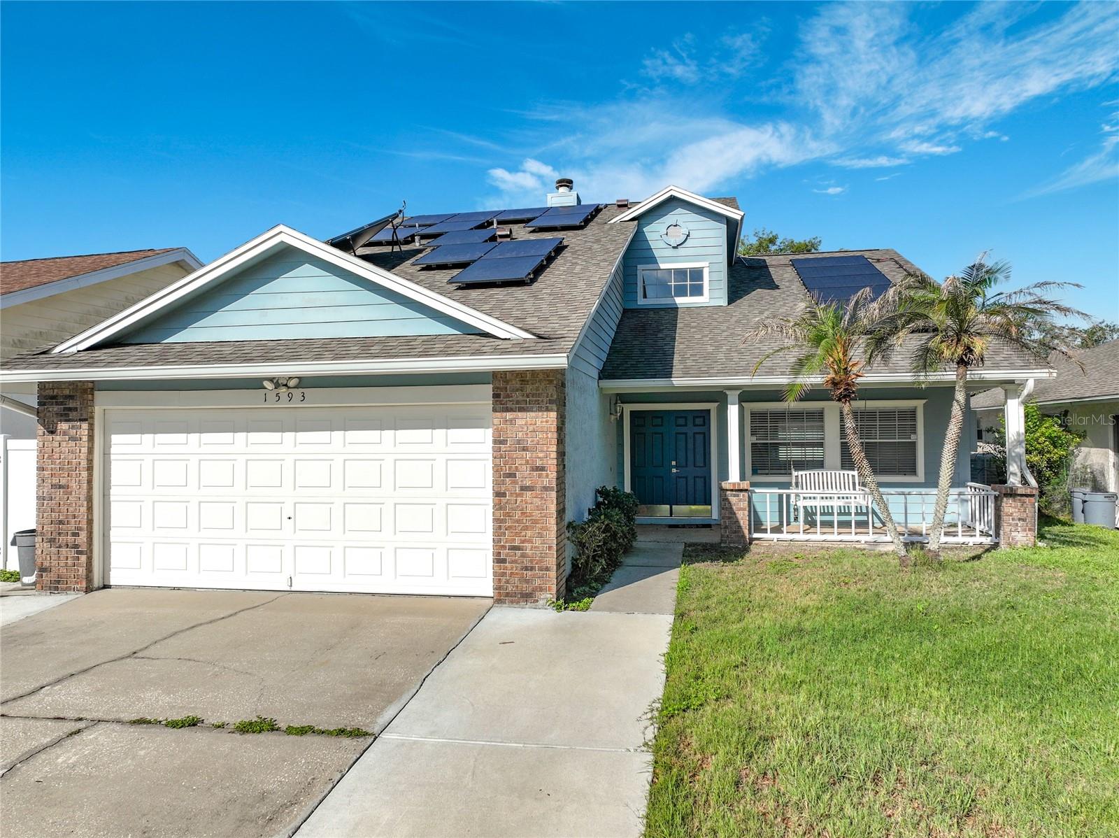 1593 LAWNDALE CIRCLE
