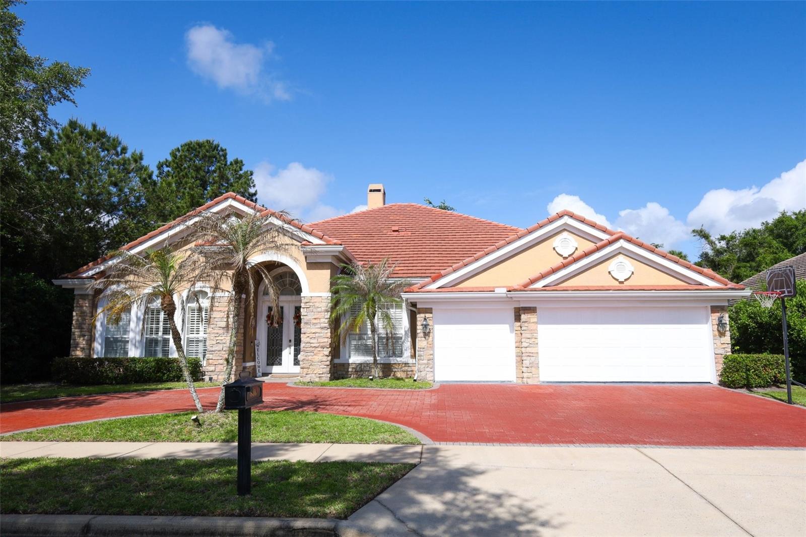 836 WOODBARK COVE