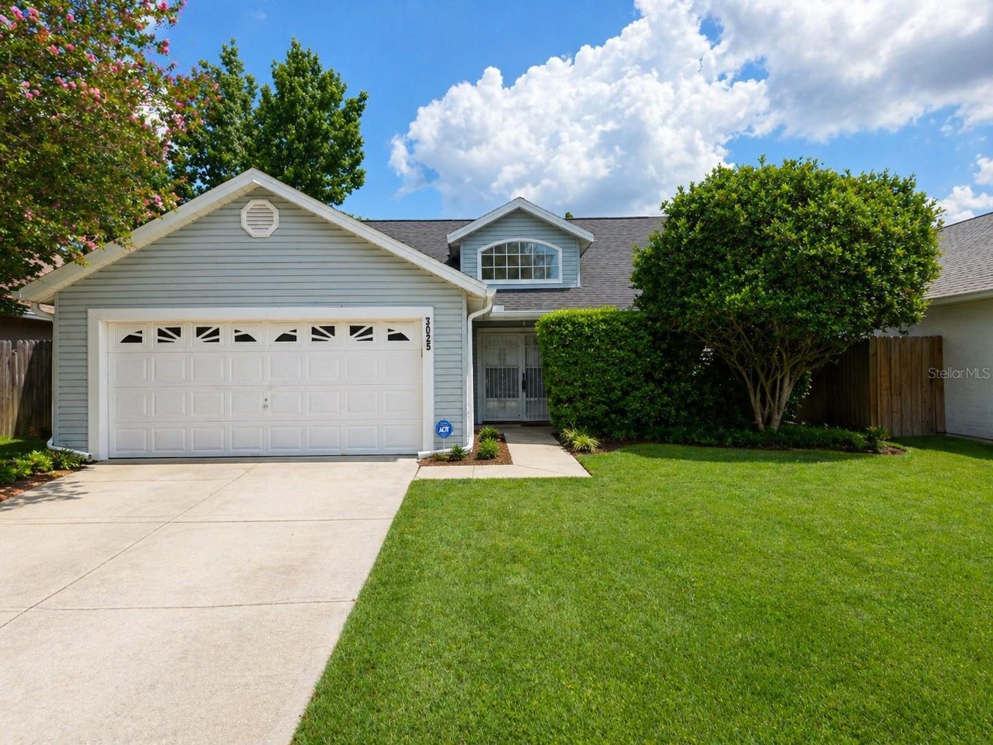 3025 DELLCREST PLACE