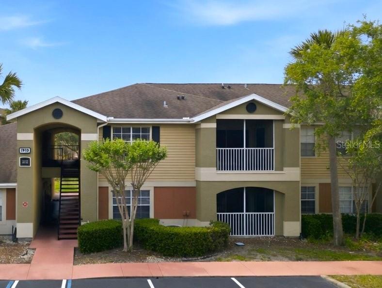 1910 SUMMER CLUB DRIVE Unit 104