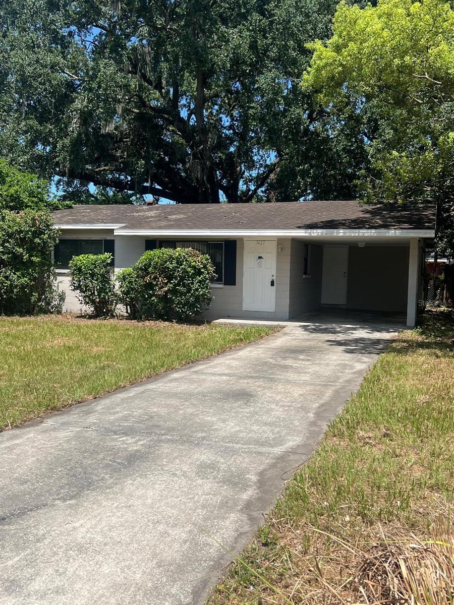 Listing photo 1 for 1427 Pleasant Pl