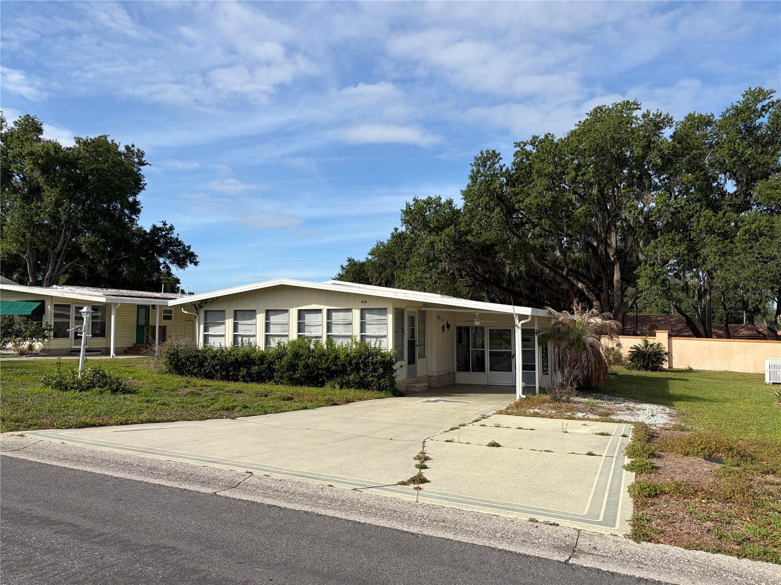 Listing photo 1 for 930 Tarrson Blvd