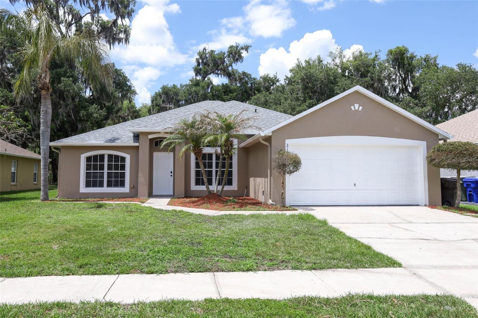 2106 THE OAKS BOULEVARD