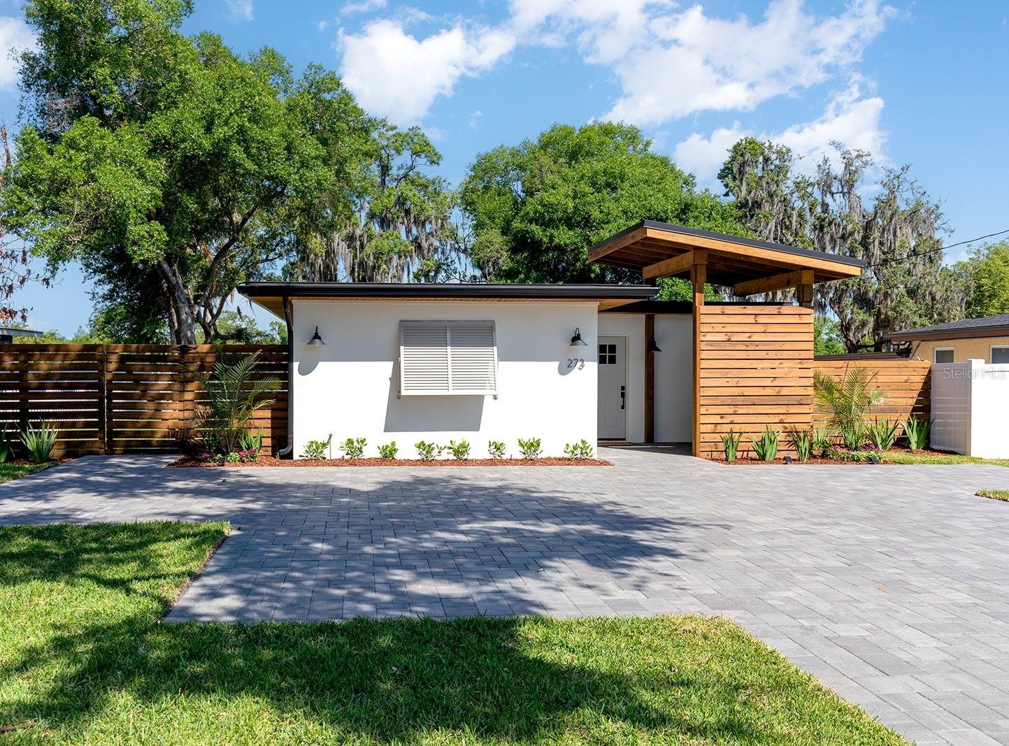 273 LAKE GRIFFIN CIRCLE