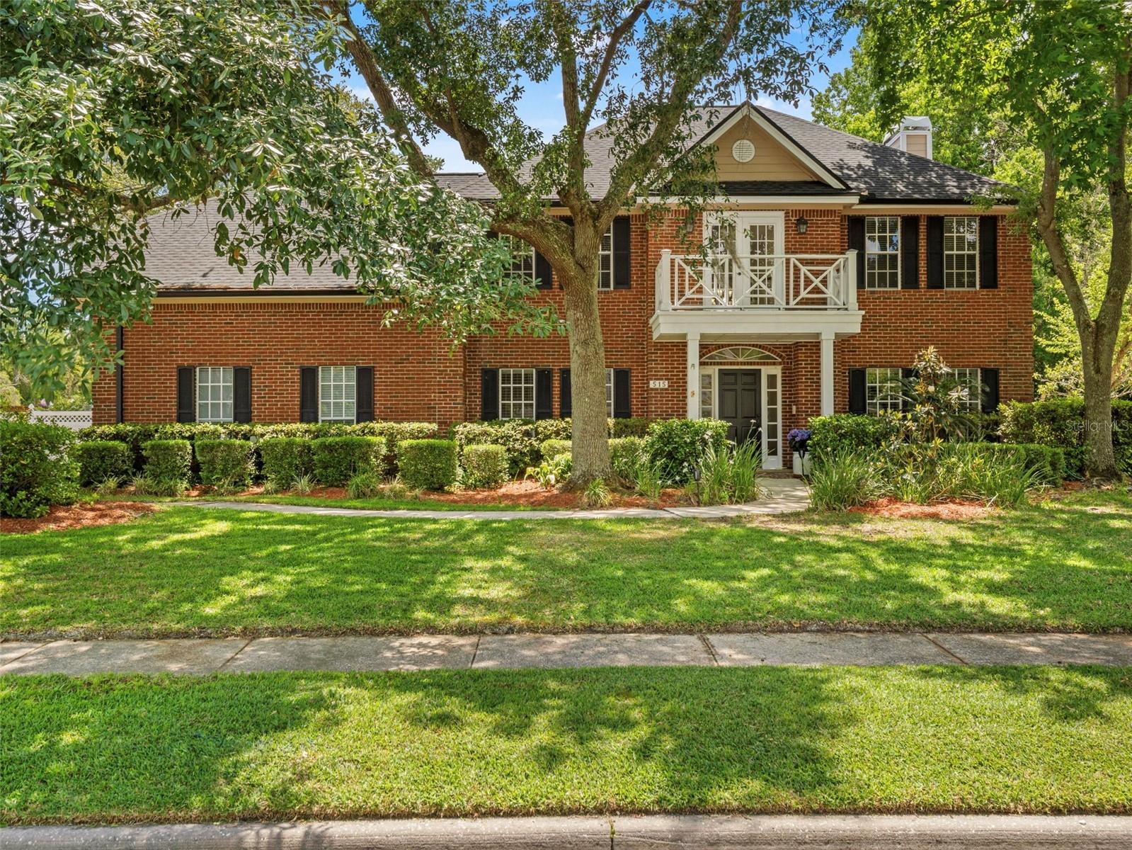 515 W PALM VALLEY DRIVE