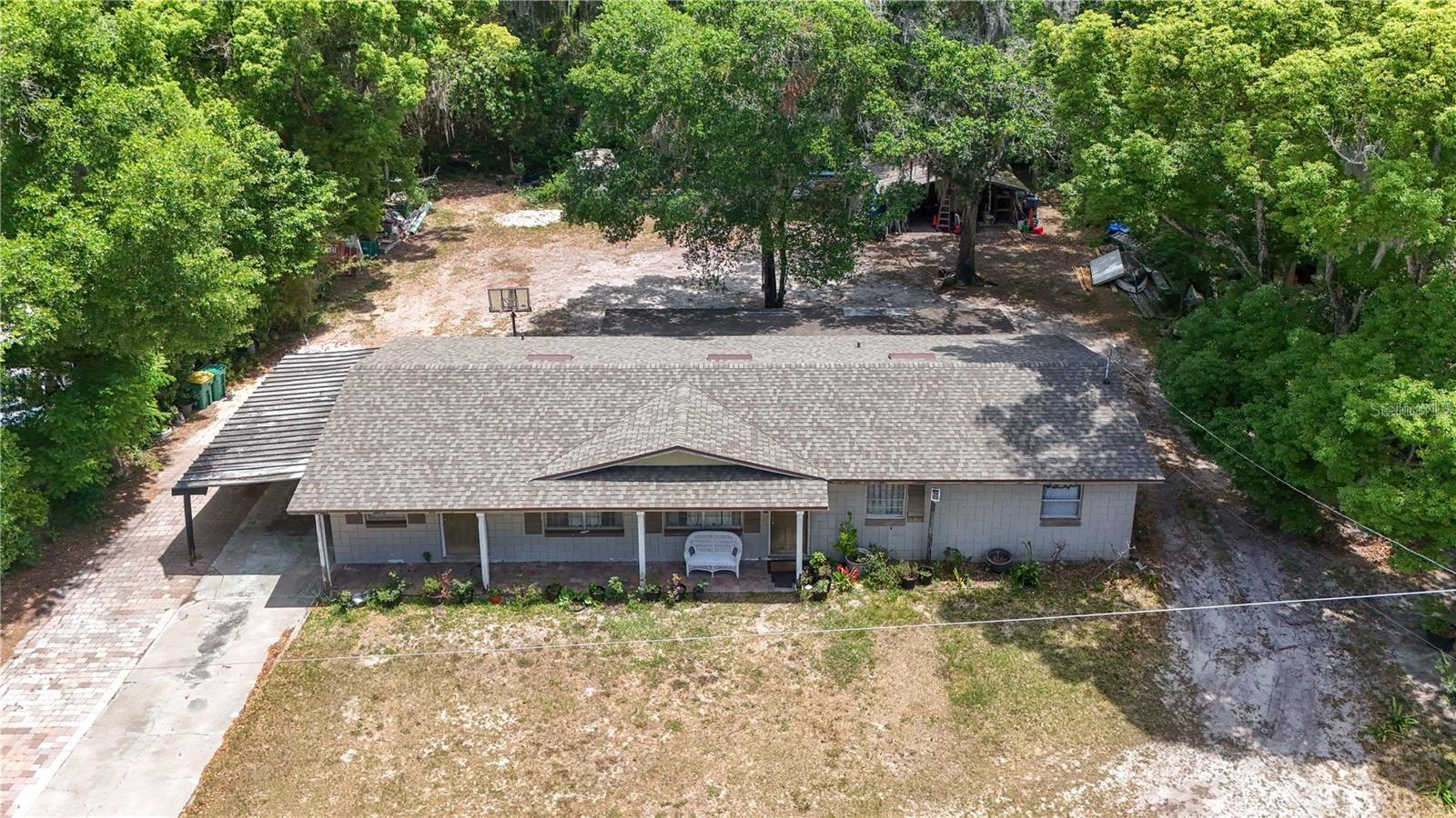 Listing photo 1 for 1400 N Simpson St