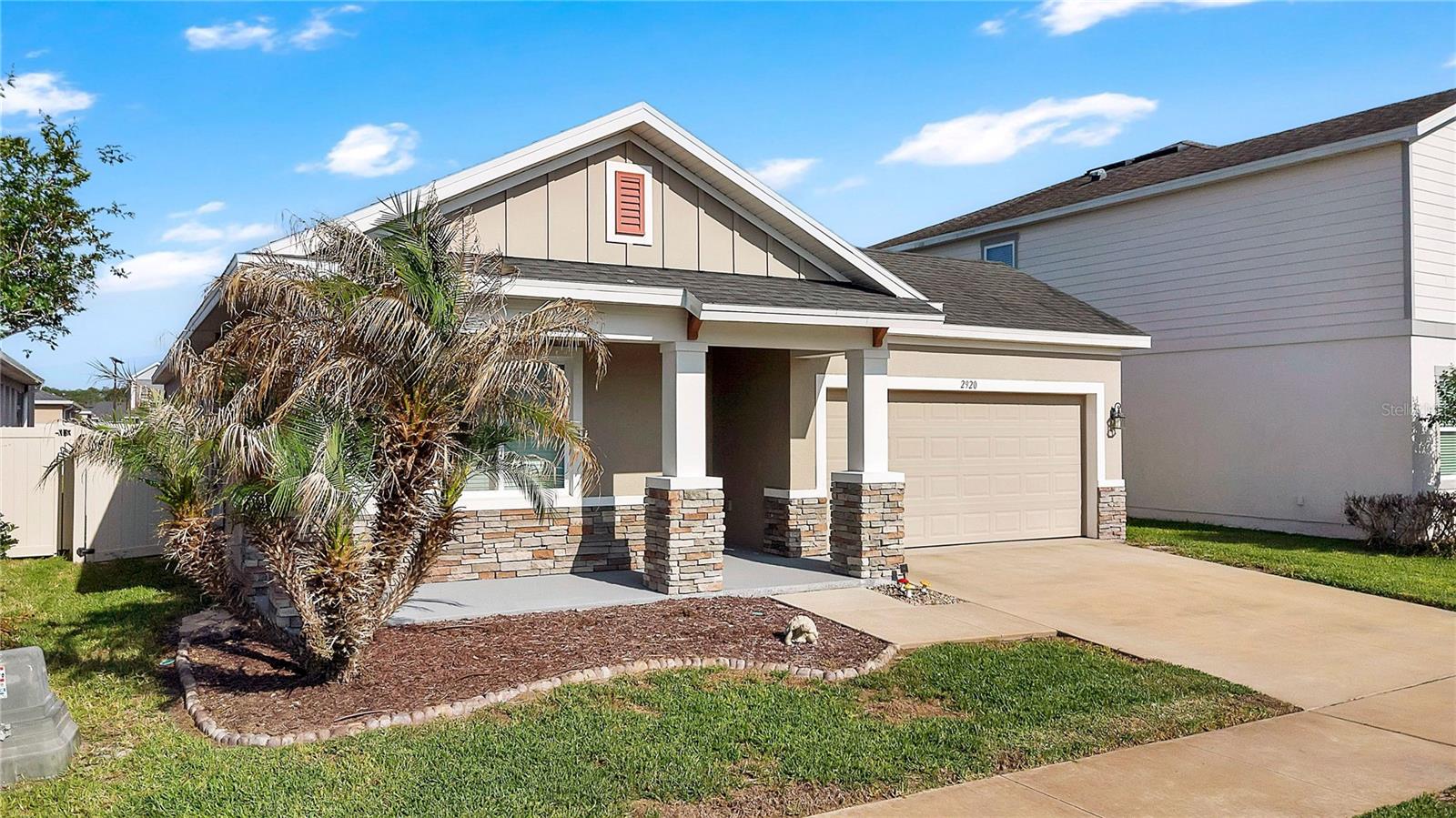 Listing photo 3 for 2920 Marlberry Ln