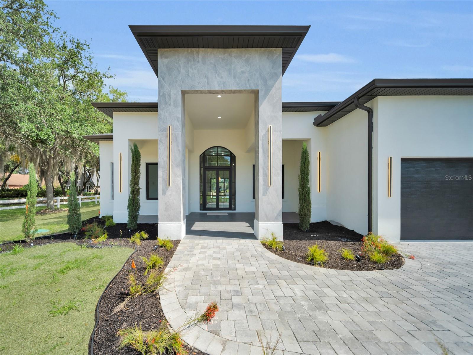 Listing photo 2 for 11241 Oswalt Rd