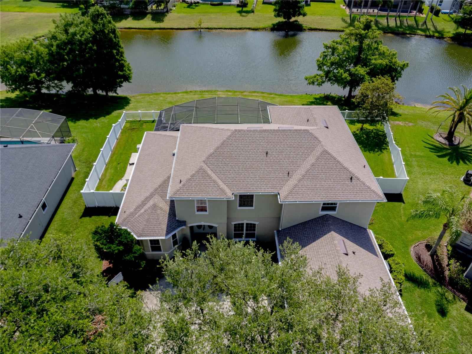 713 CEDARWOOD COURT