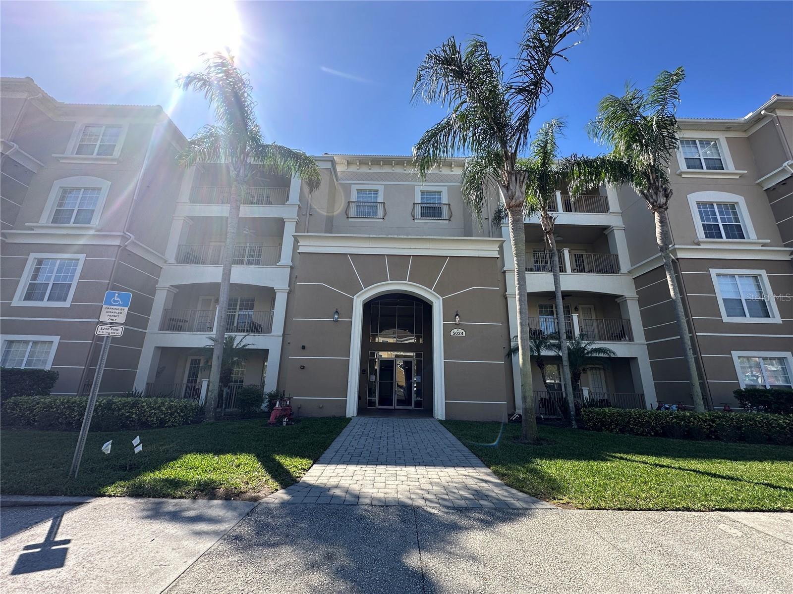 5024 SHOREWAY LOOP Unit 10706