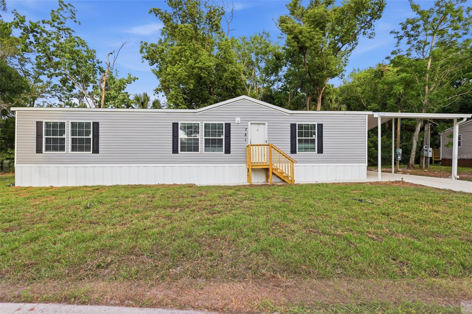 781 BAYOU DRIVE