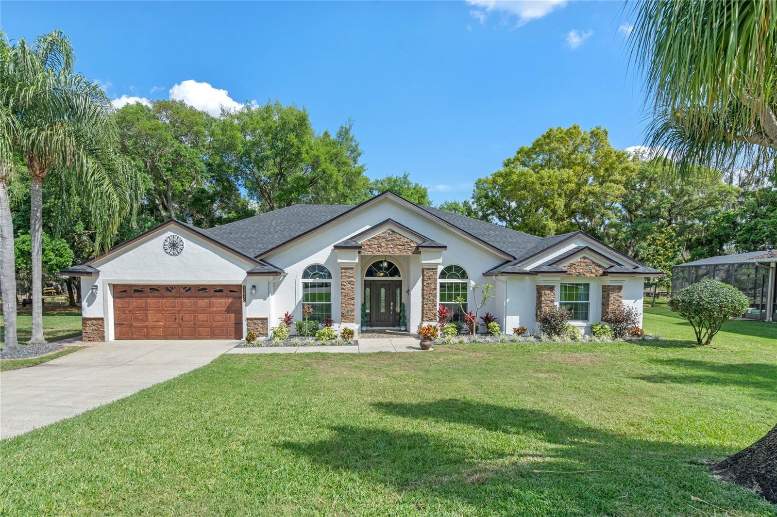 Listing photo 2 for 11516 Lyons Ct