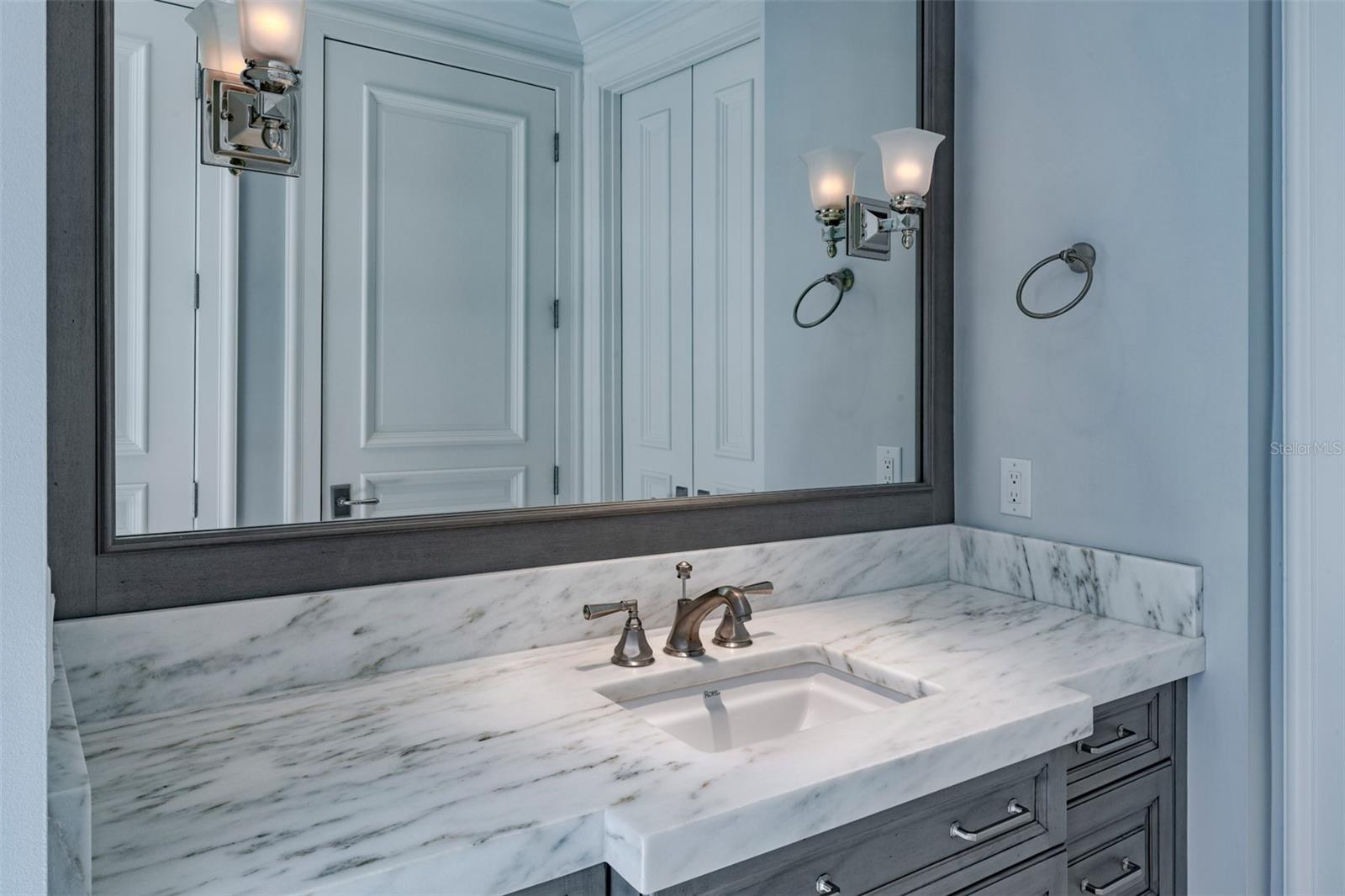 Photo 62