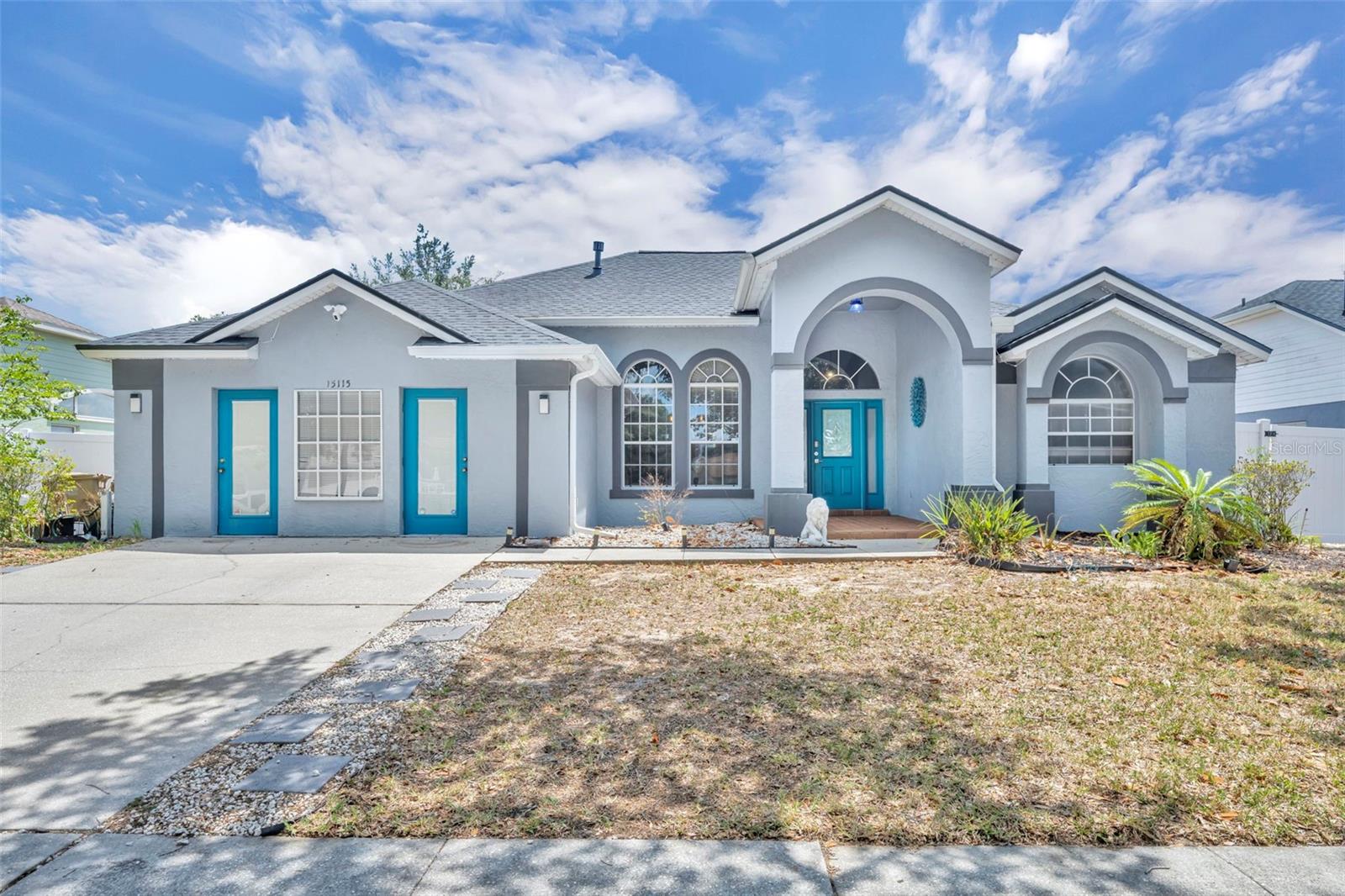 Listing photo 1 for 15115 Greater Groves Blvd