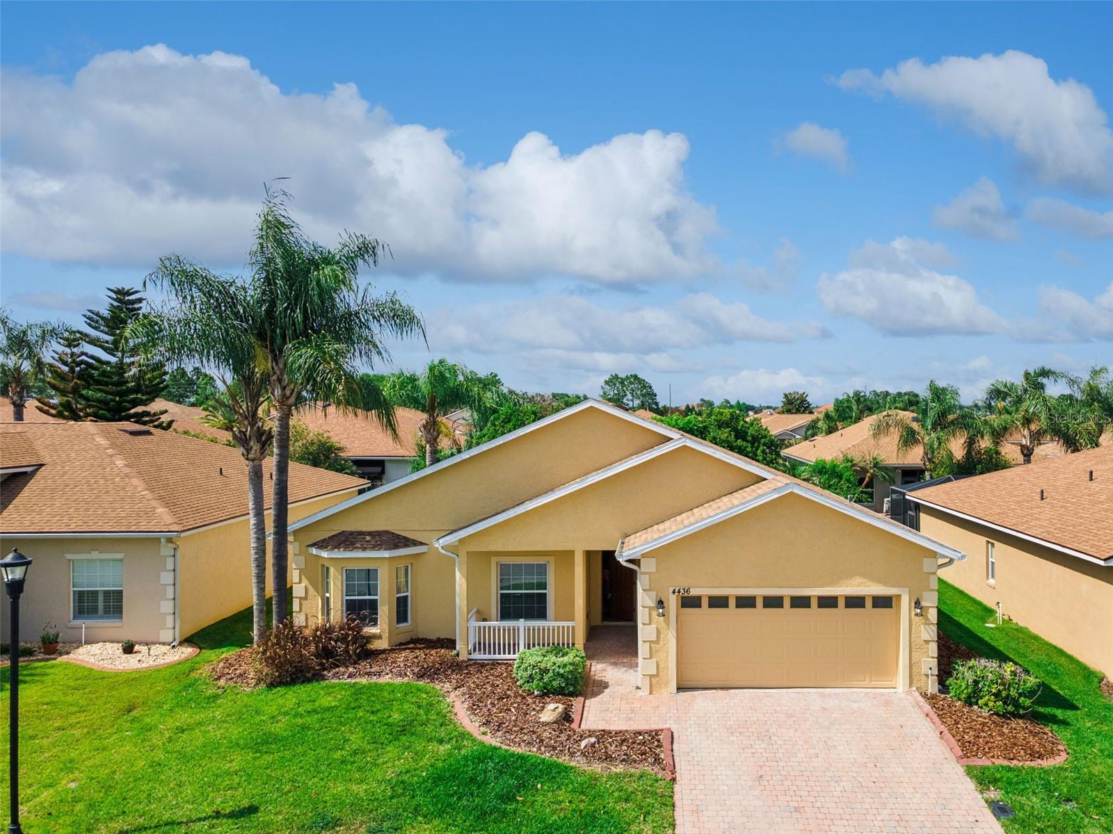 Listing photo 1 for 4436 Waterford Dr