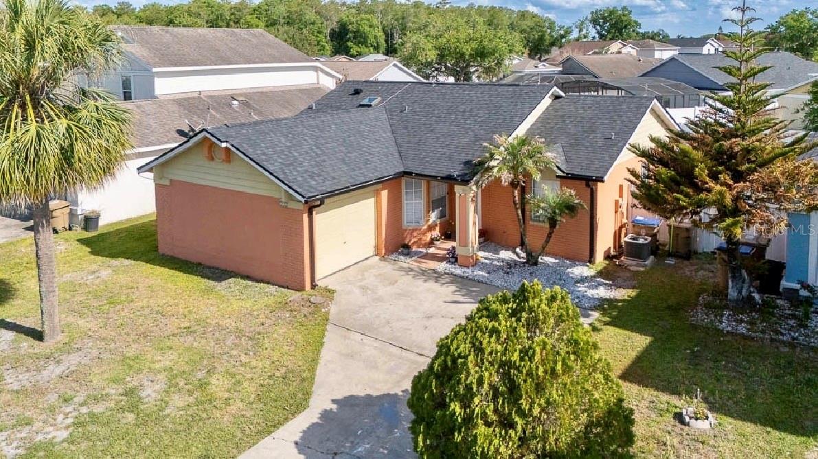 252 HIDDEN SPRINGS CIRCLE