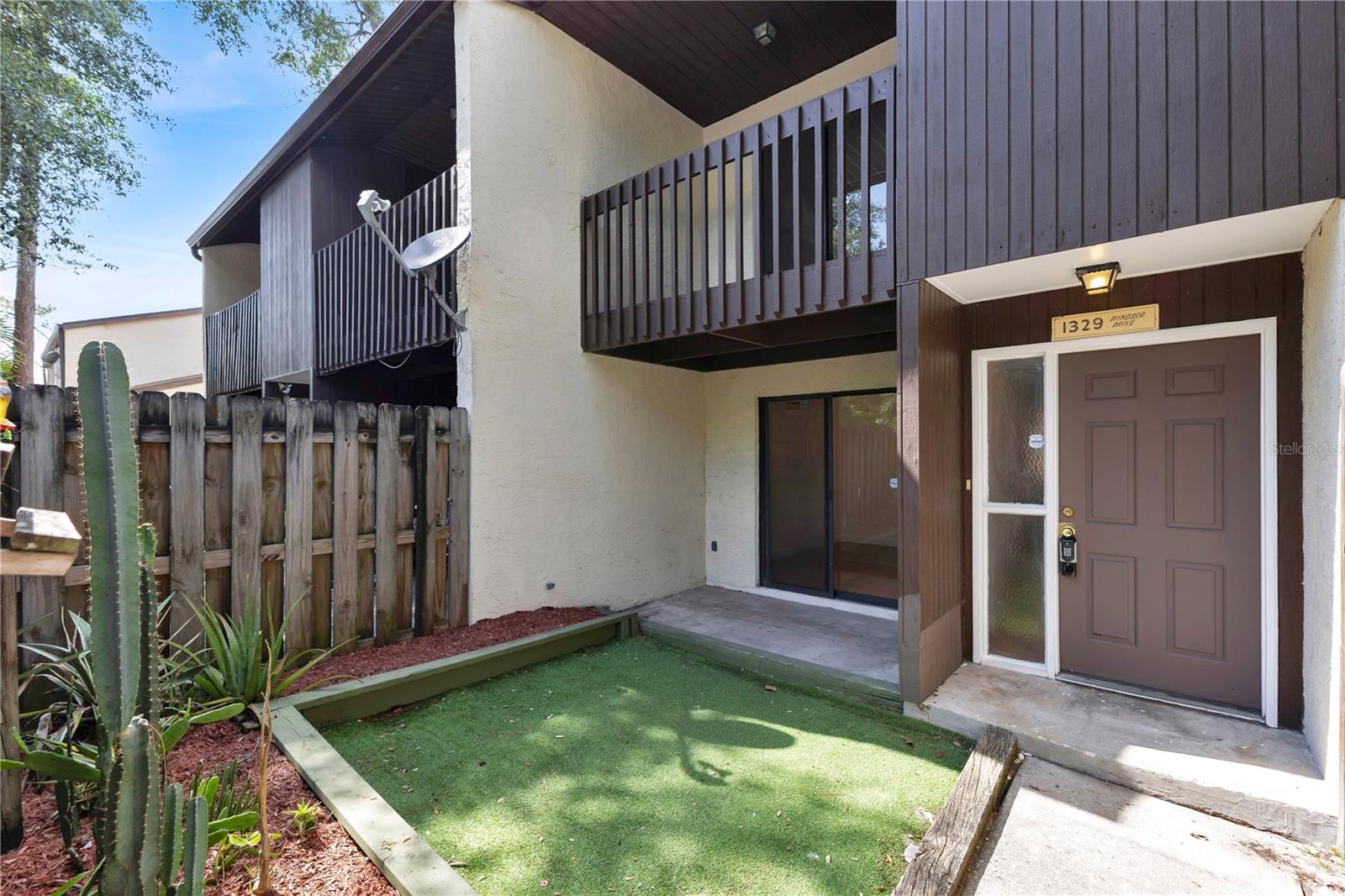 1329 WINDSOR DRIVE