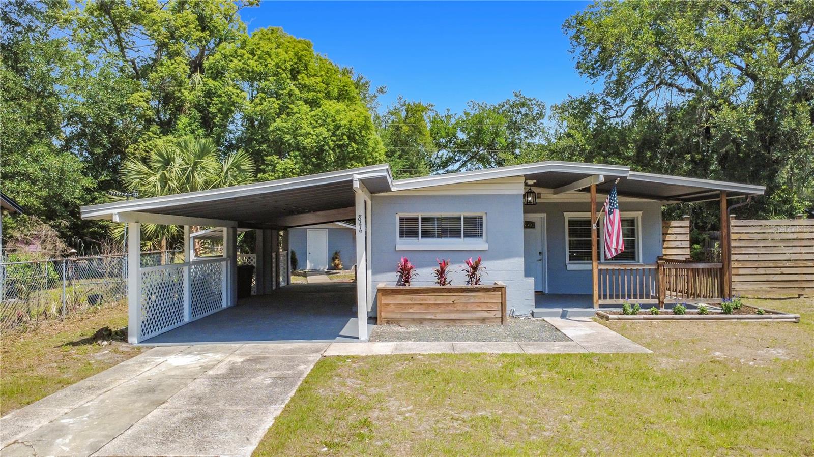 844 ROSALIA DRIVE